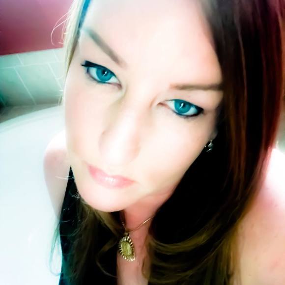 Meet your Posher, Marilyn - Picture 1 of 1